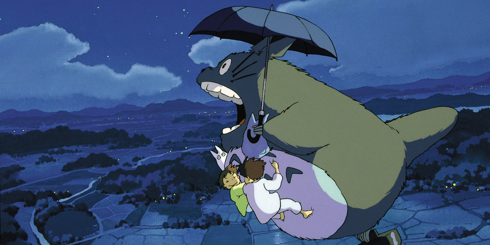 Under Miyazakis barndom flyttet familien ofte på grunn av morens behandling for tuberkulose. Filmen Min nabo Totoro handler om en familie med lignende problemer.